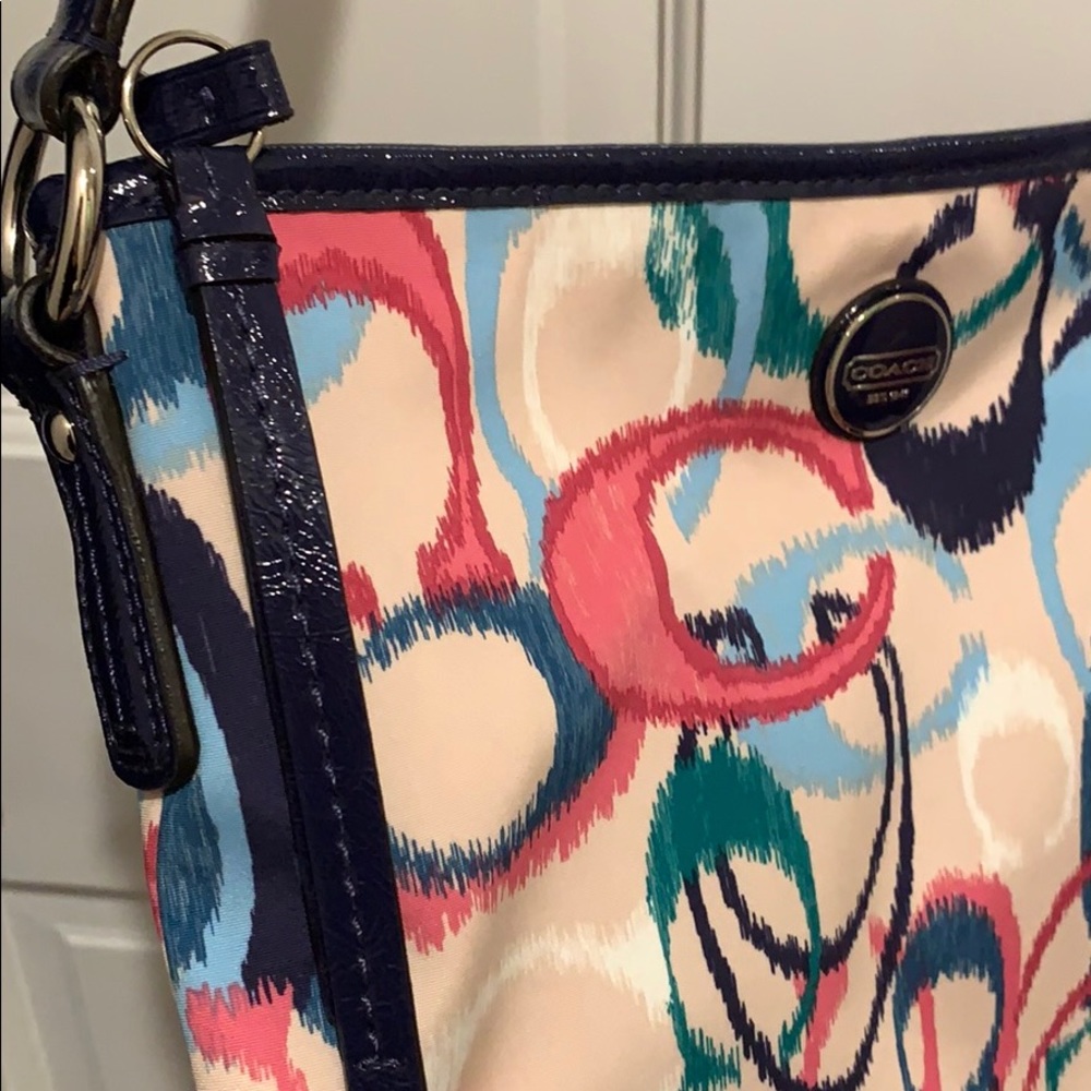 Medium Coach Crossbody Bag - Picture 3 of 6